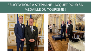 Stéphane Jacquet, avocat associé chez GB2A, reçoit la médaille du tourisme pour son engagement en faveur du patrimoine calvadosien